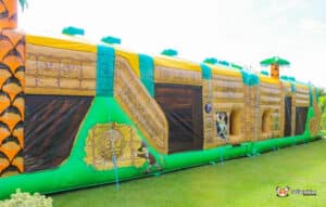 Large 70ft obstacle course ideal for both adults and children alike.