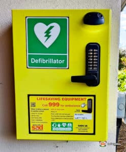 Defibrillator