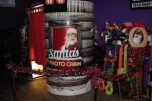 Santa's Cabin Photo Booth_7712